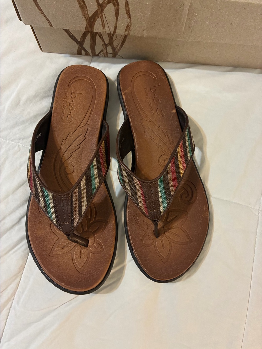 Born b.o.c. Striped Fabric Thong Sandal in Brown with Multicolor size 9
